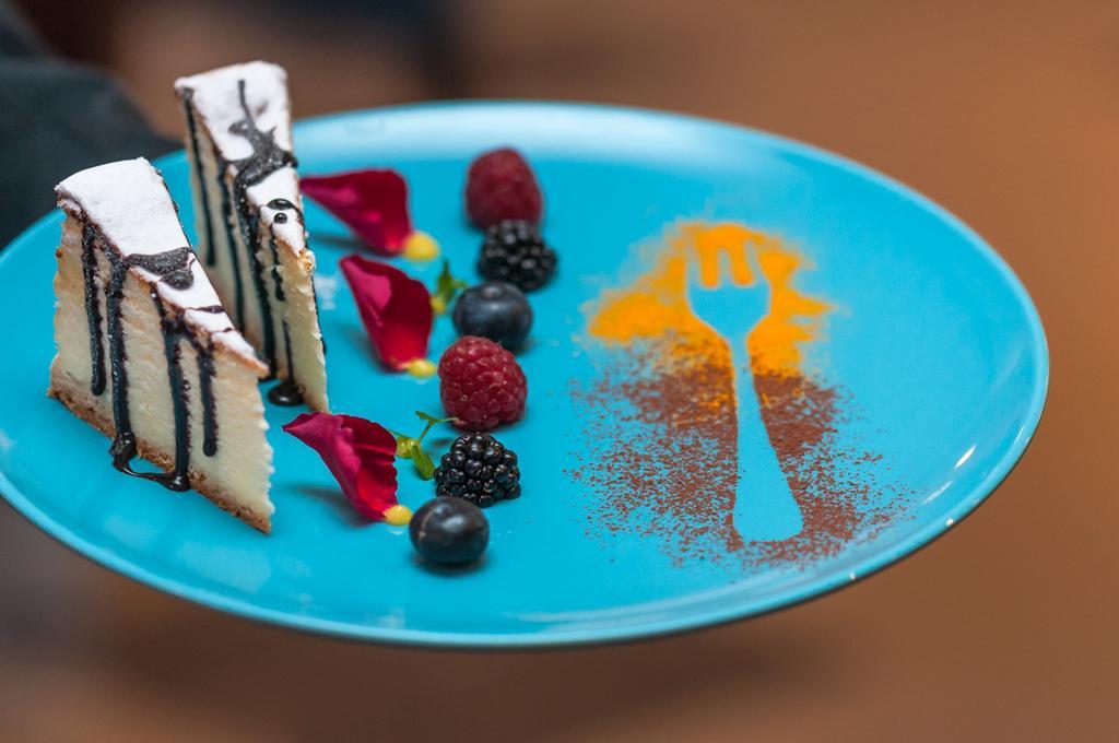 Hotel Komes Skarżysko-Kamienna Kültér fotó
