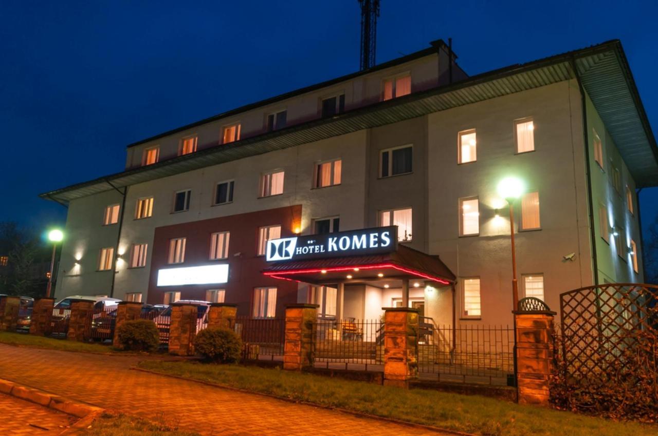 Hotel Komes Skarżysko-Kamienna Kültér fotó